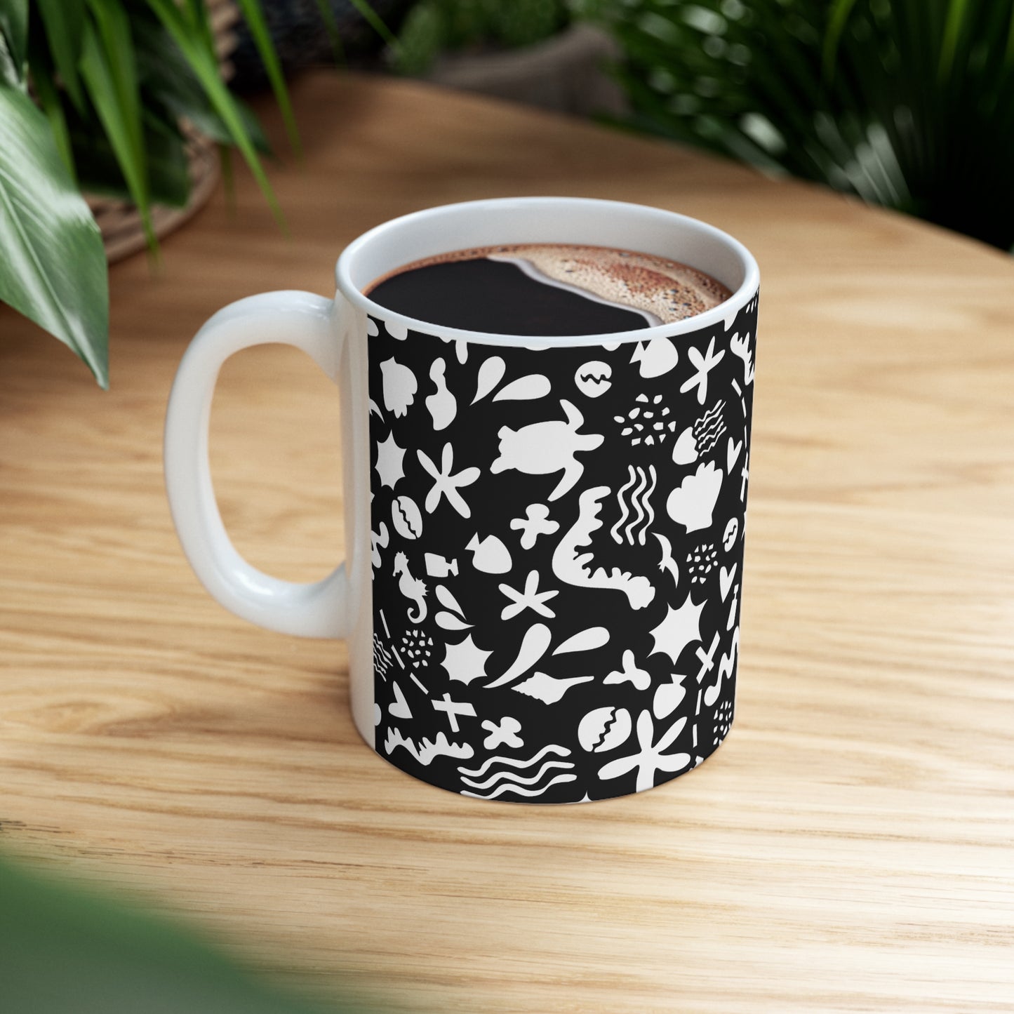 Beachside Mug - Black Mono